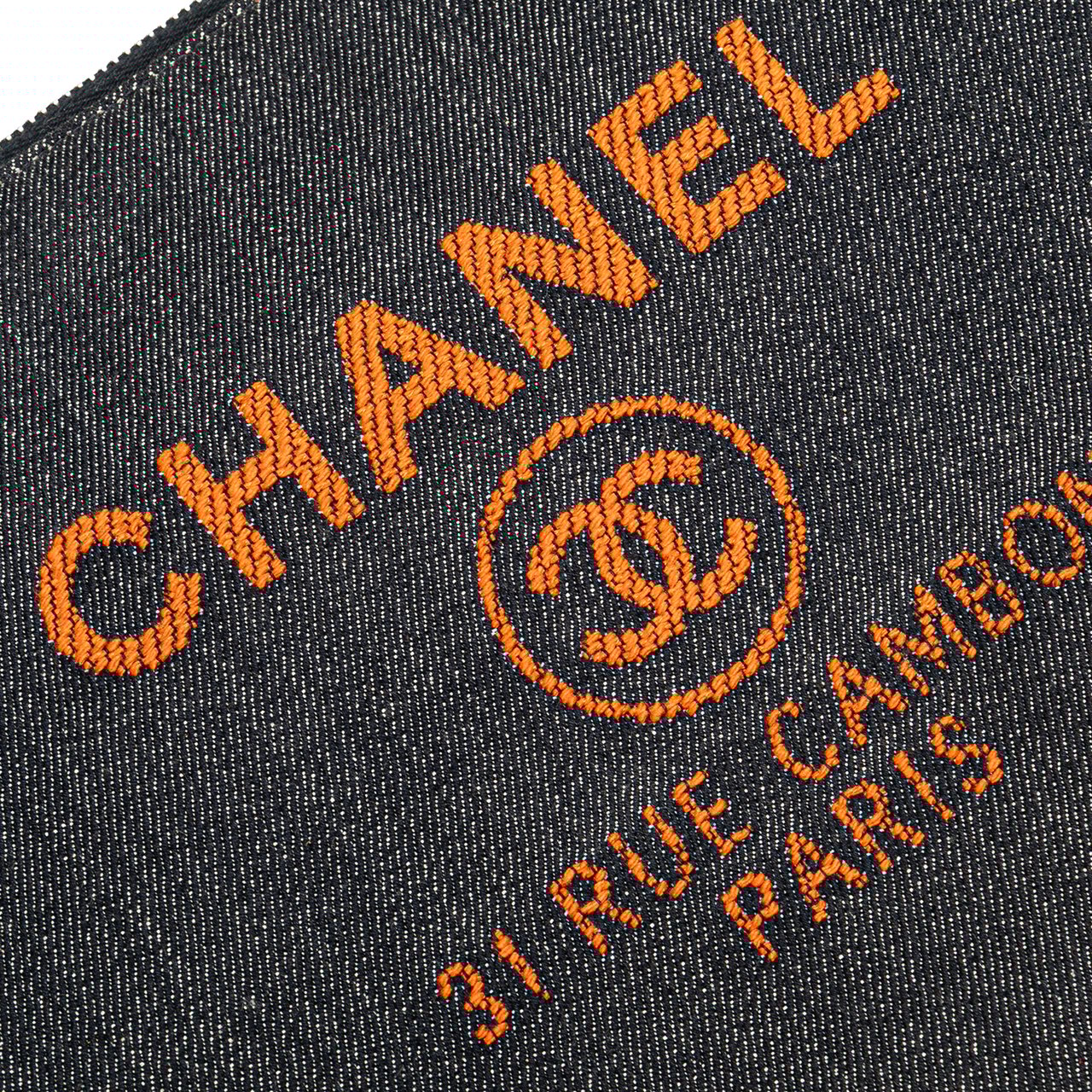Chanel Medium Denim Deauville O Case Clutch Grijs