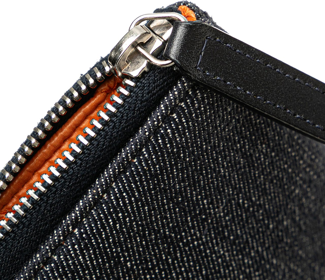 Chanel Medium Denim Deauville O Case Clutch Grijs