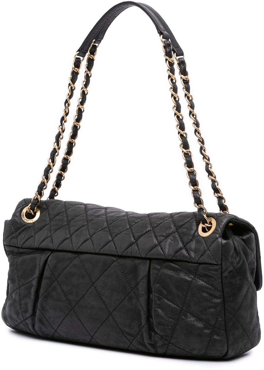 Chanel Quilted Calfskin Chic Quilt Flap Zwart