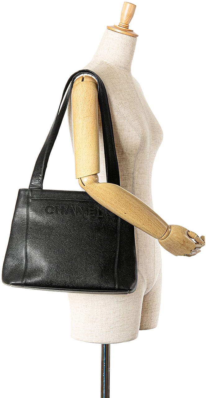 Chanel Embroidered Caviar Logo Shoulder Bag Zwart