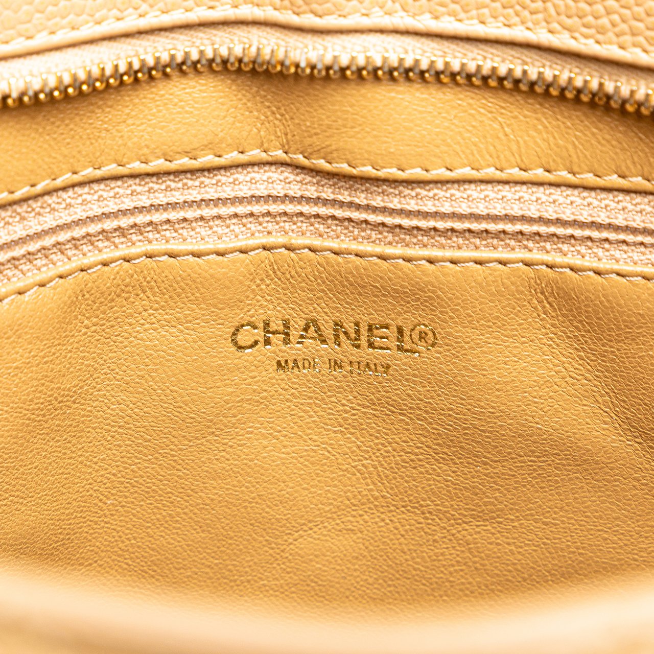 Chanel Caviar Medallion Tote Bruin