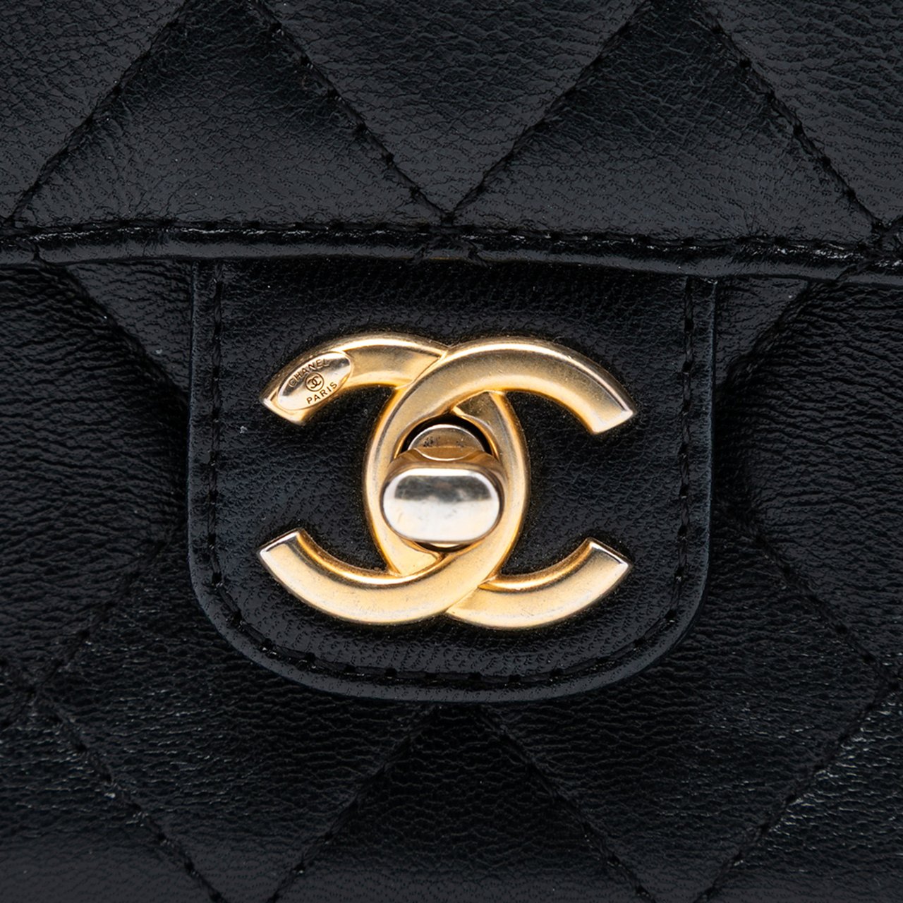 Chanel Mini Square Classic Goatskin Single Flap Zwart