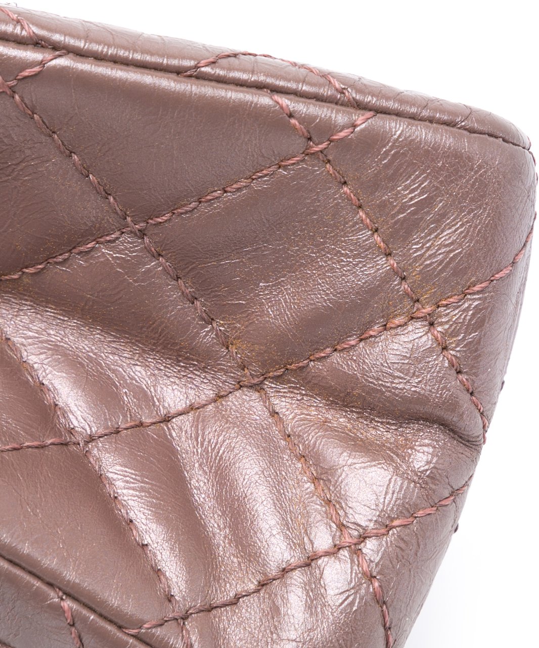 Chanel Reissue 2.55 Aged Metallic Calfskin Double Flap 226 Roze