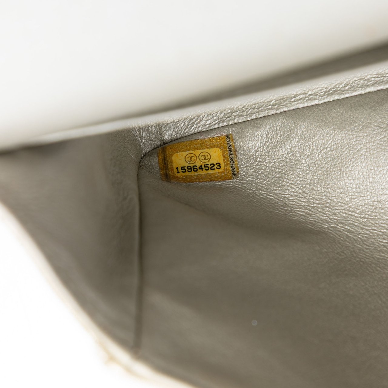 Chanel Medium Classic Iridescent Lambskin Double Flap Goud