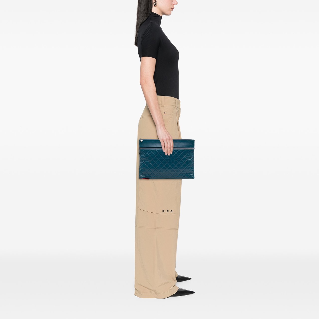 Chanel CC Quilted Lambskin Multi Zip Clutch Blauw