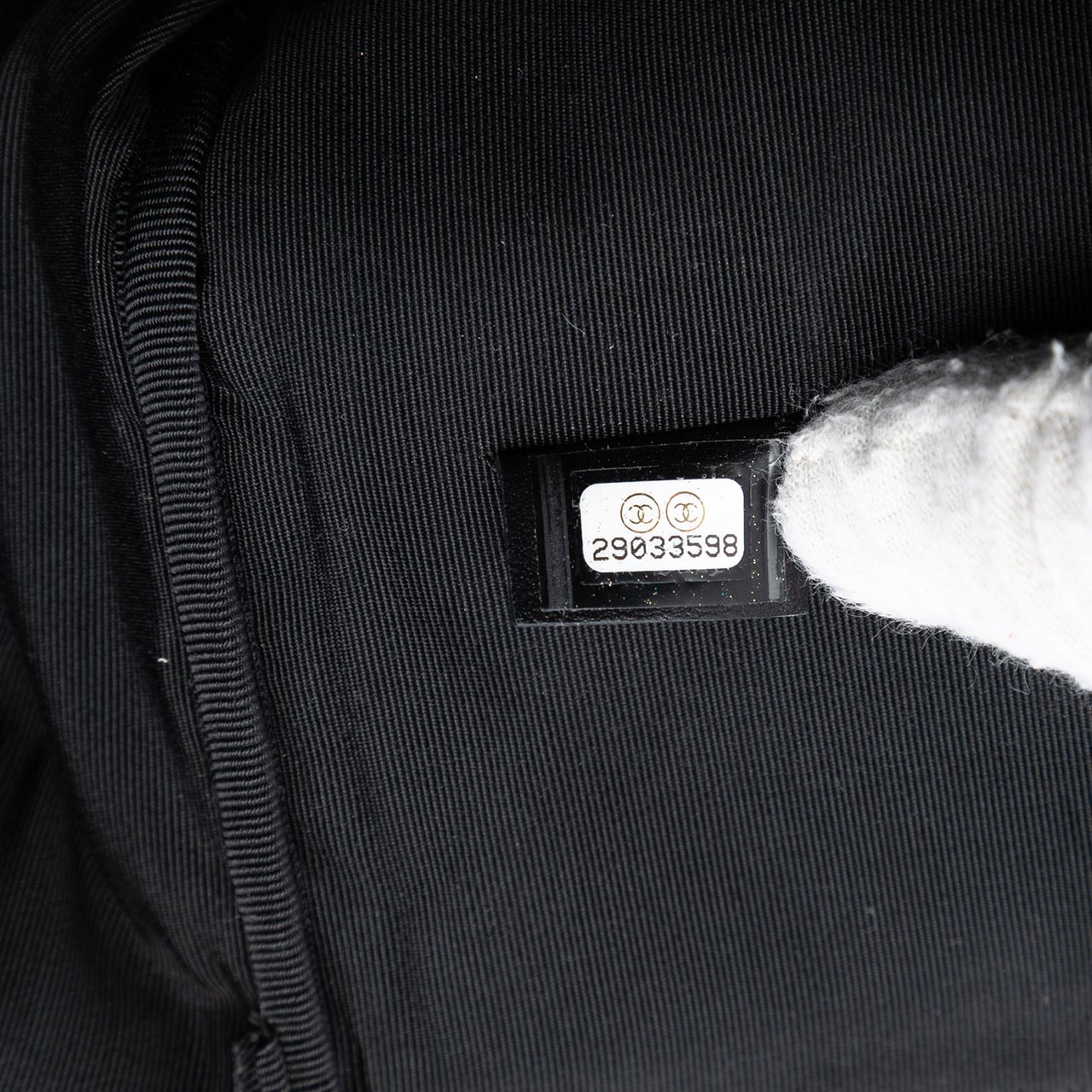 Chanel Large Quilted Patent O Case Clutch Zwart