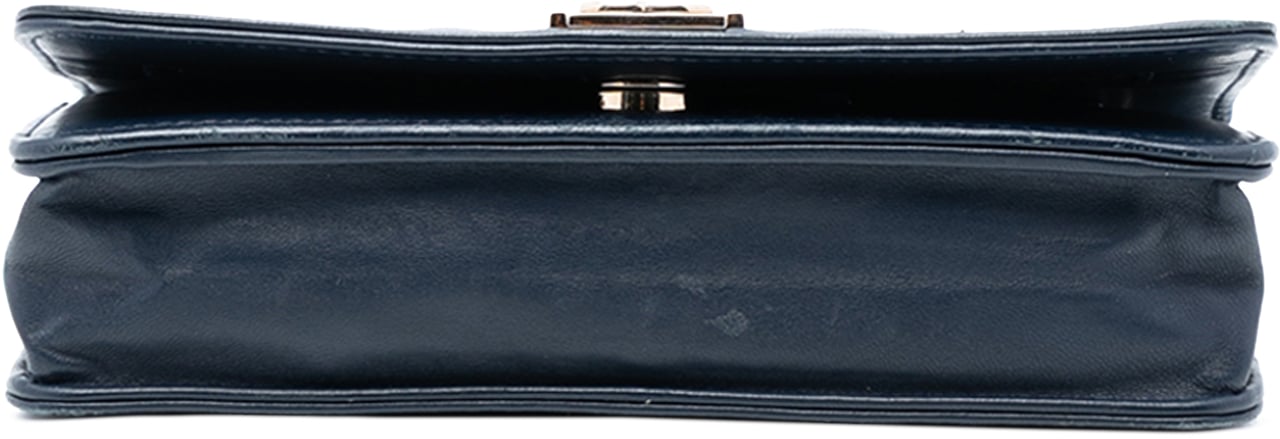 Chanel Quilted Lambskin Boy Wallet On Chain Blauw