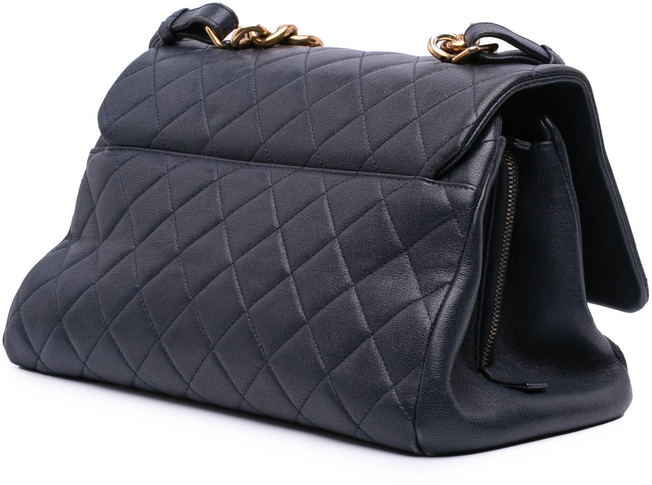 Chanel Paris Rome Large Sheepskin Trapezio Flap Blauw