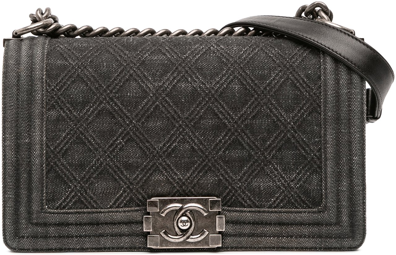 Chanel Old Medium Quilted Denim Boy Flap Grijs