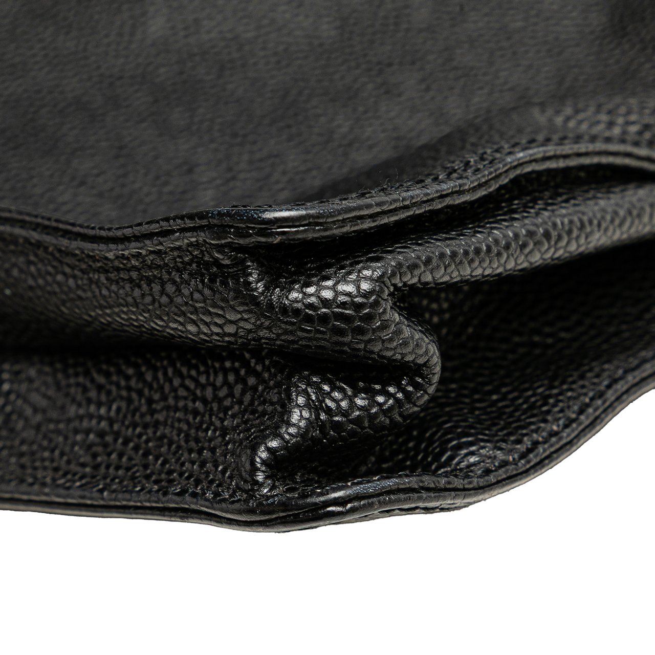 Chanel CC Caviar Wood Top Handle Tote Zwart