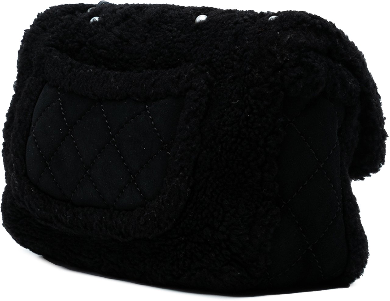 Chanel Medium Shearling Pearl Studded Flap Zwart
