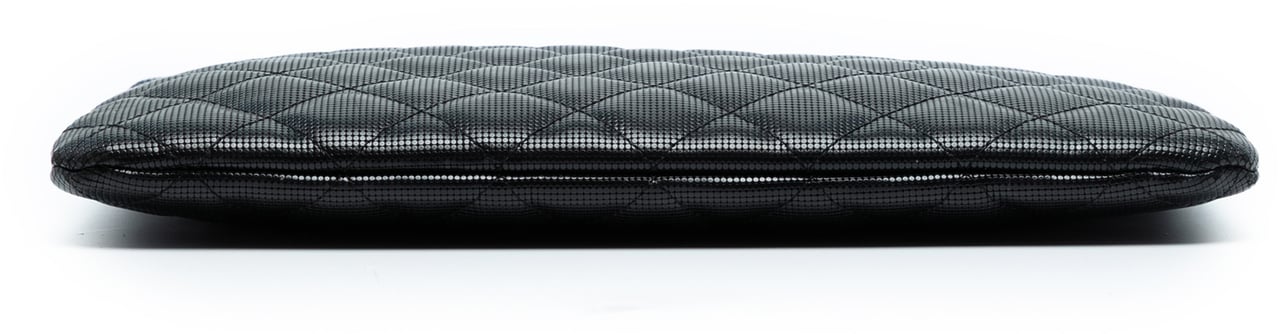 Chanel Medium Quilted Calfskin Pixel Effect O Case Clutch Zwart