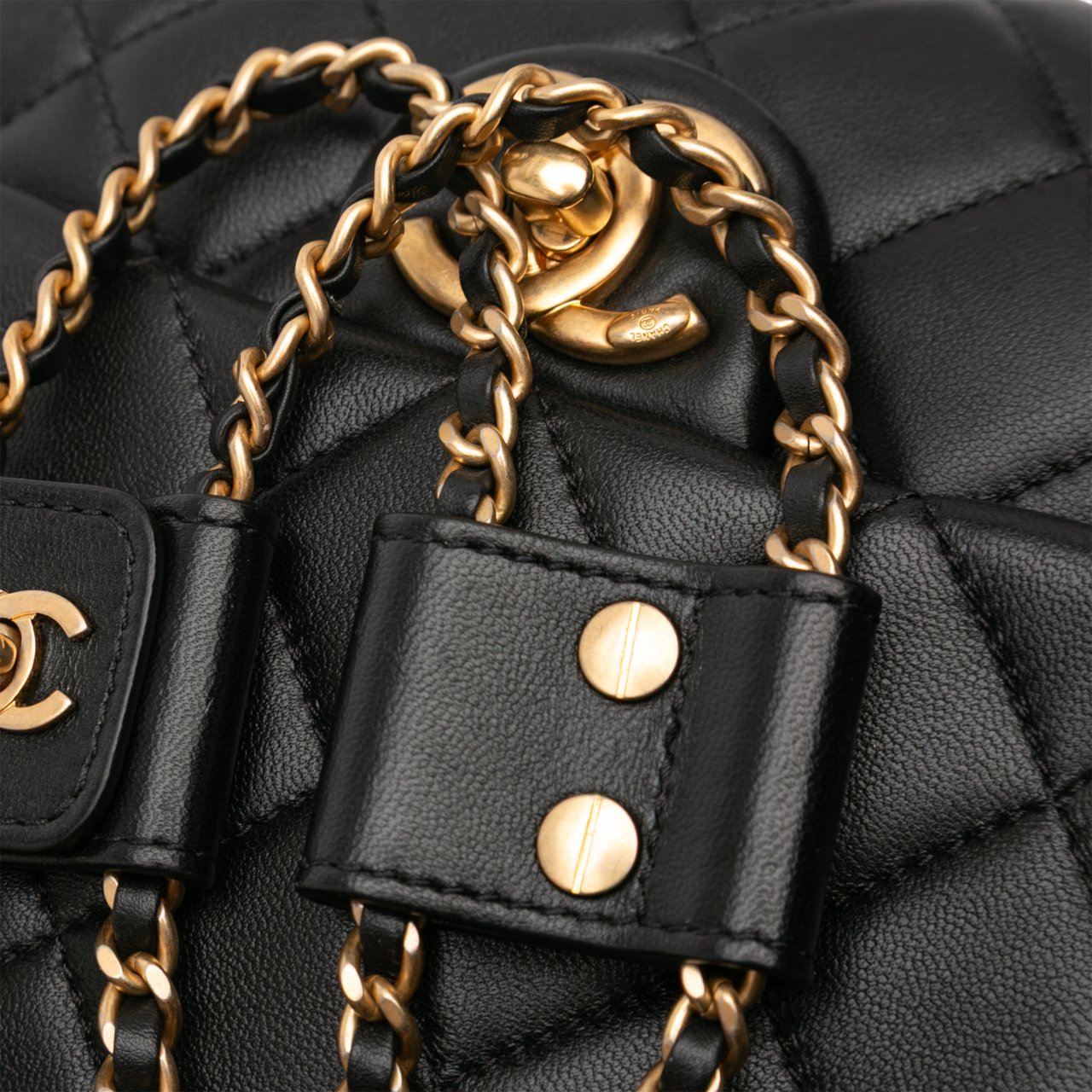 Chanel CC Quilted Lambskin Side Packs Crossbody Zwart