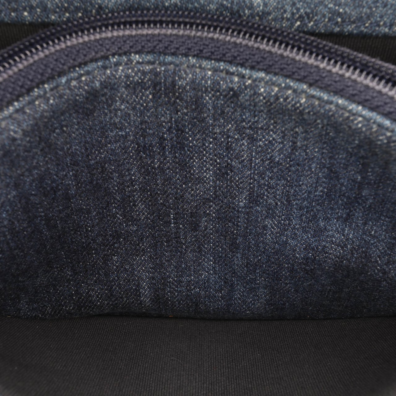 Chanel Denim 19 Flap Wallet On Chain Blauw
