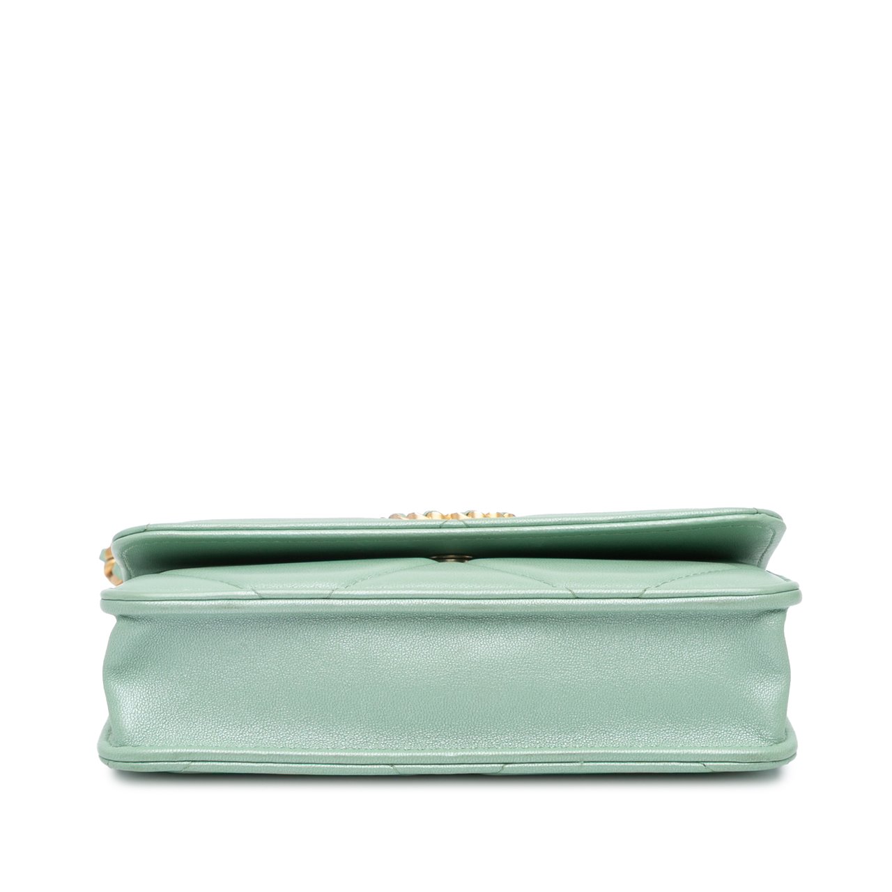 Chanel Quilted Lambskin 19 Wallet on Chain Groen