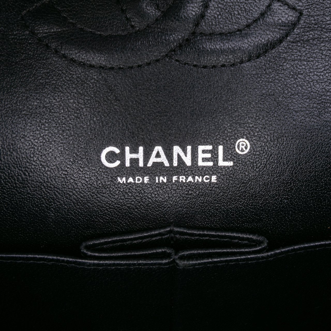 Chanel Medium Classic Caviar Double Flap Zwart
