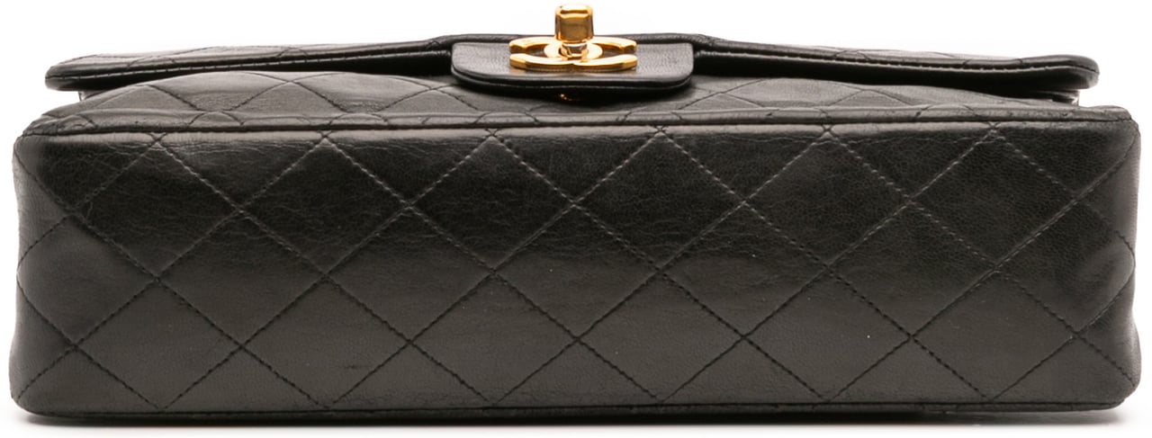 Chanel Medium Classic Lambskin Double Flap Zwart