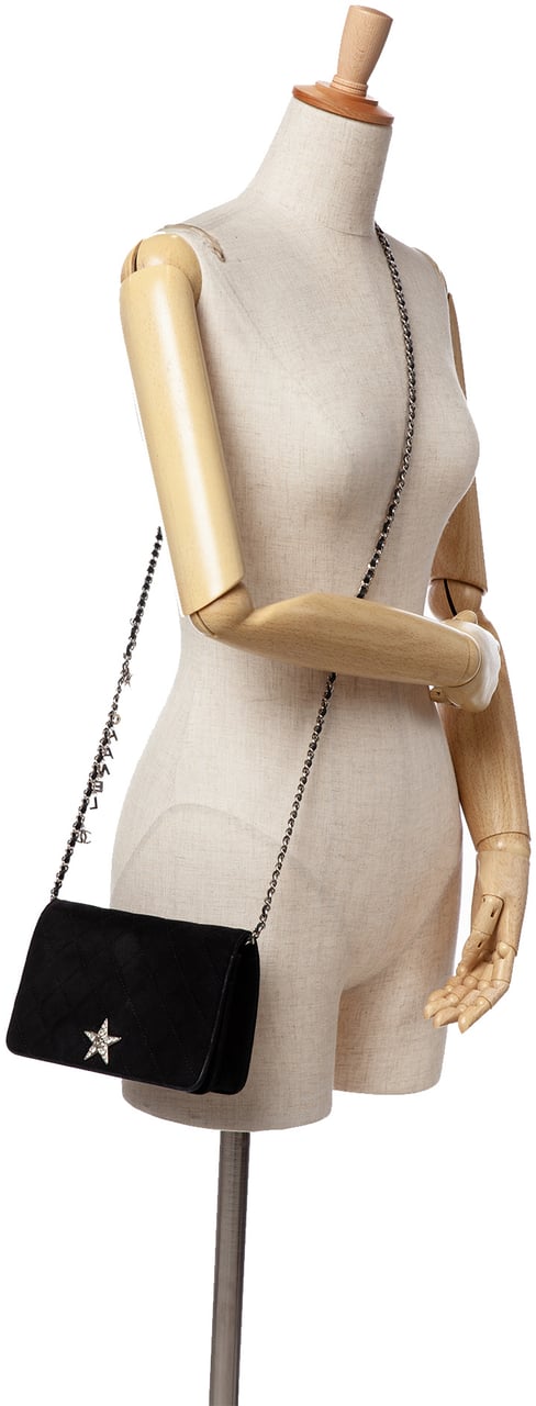 Chanel Quilted Suede Cocostellar Wallet on Chain Zwart