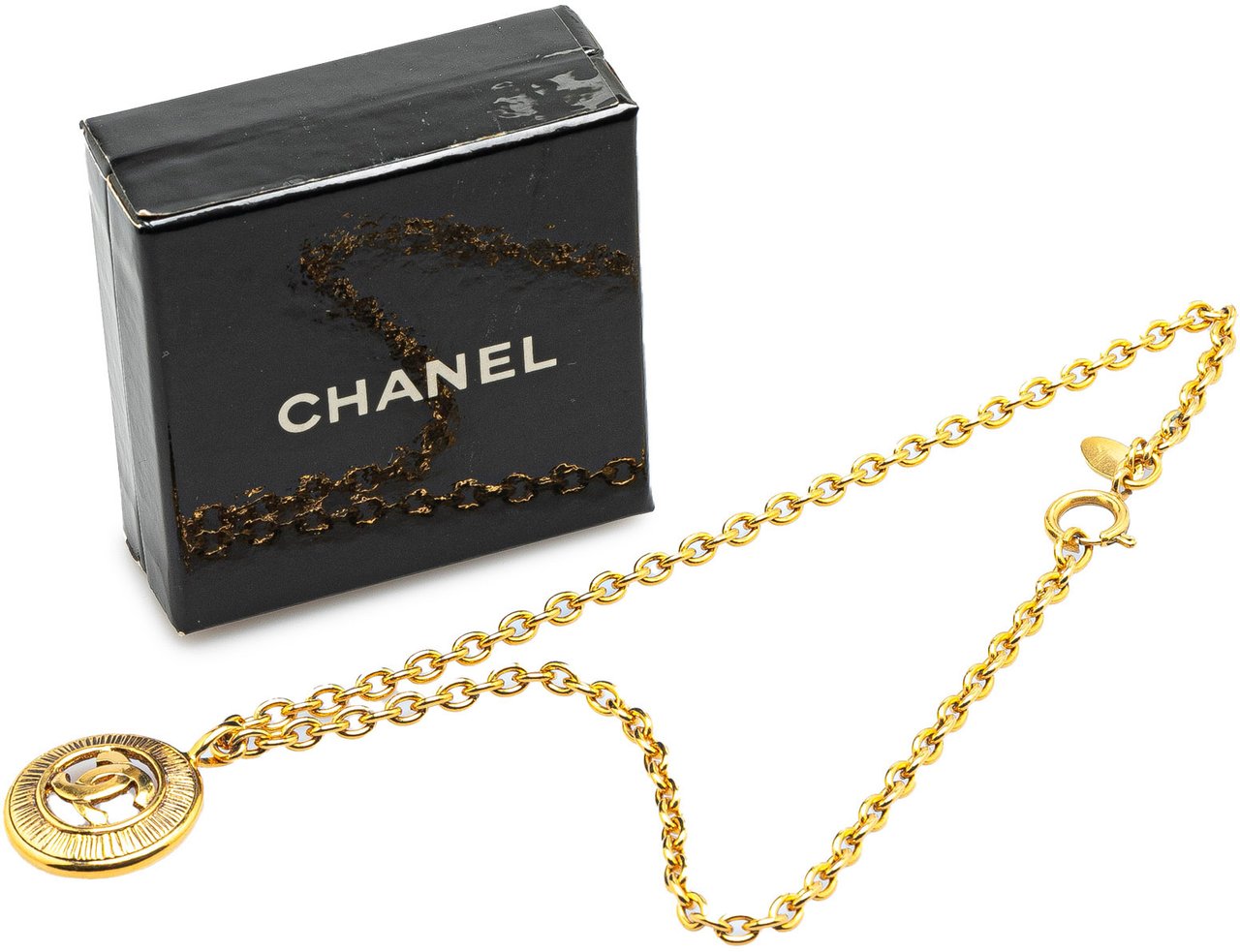 Chanel Gold Plated CC Round Pendant Necklace Goud
