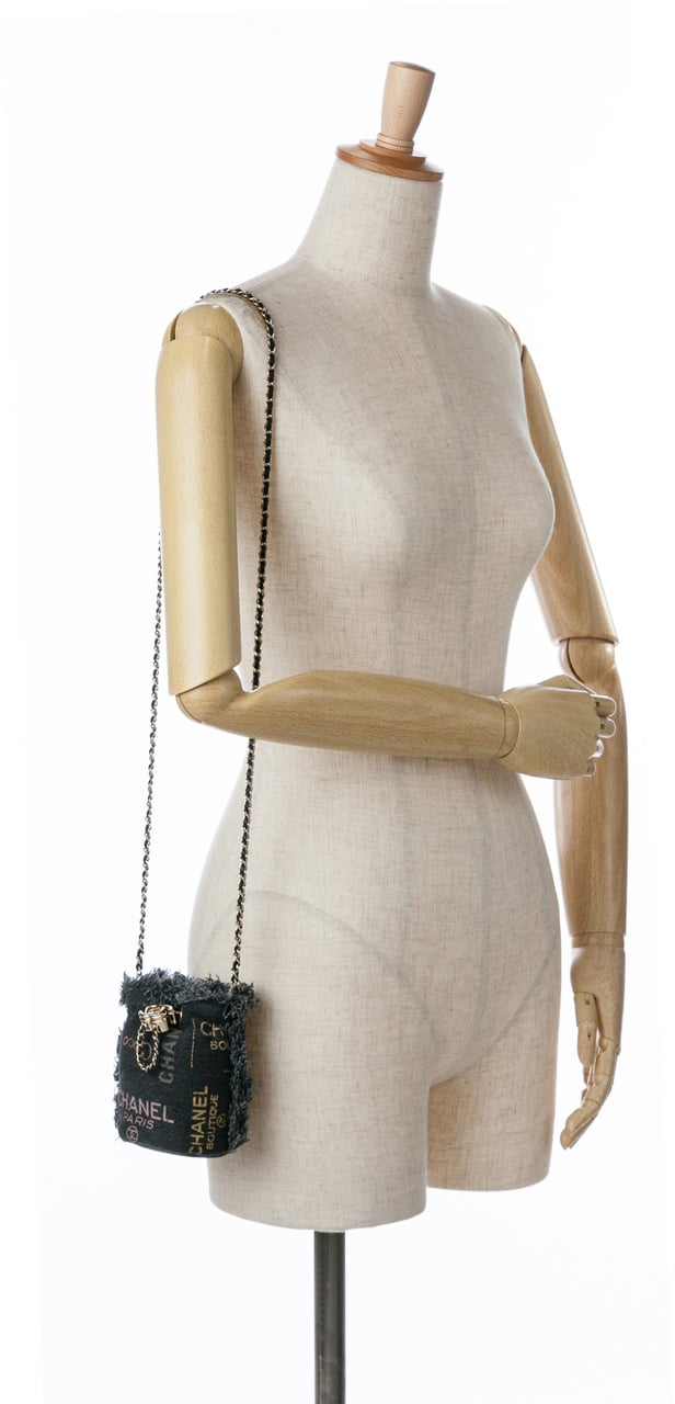 Chanel Mini Denim Mood Bucket with Chain Grijs