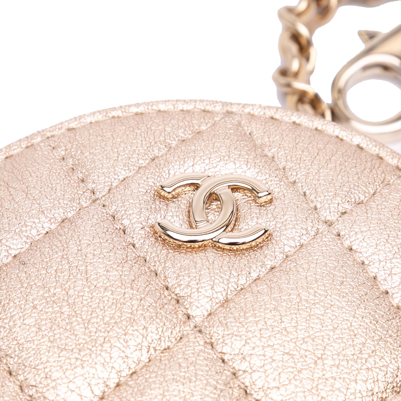 Chanel Metallic Quilted Lambskin Round Clip On Coin Purse Airpods Case Goud