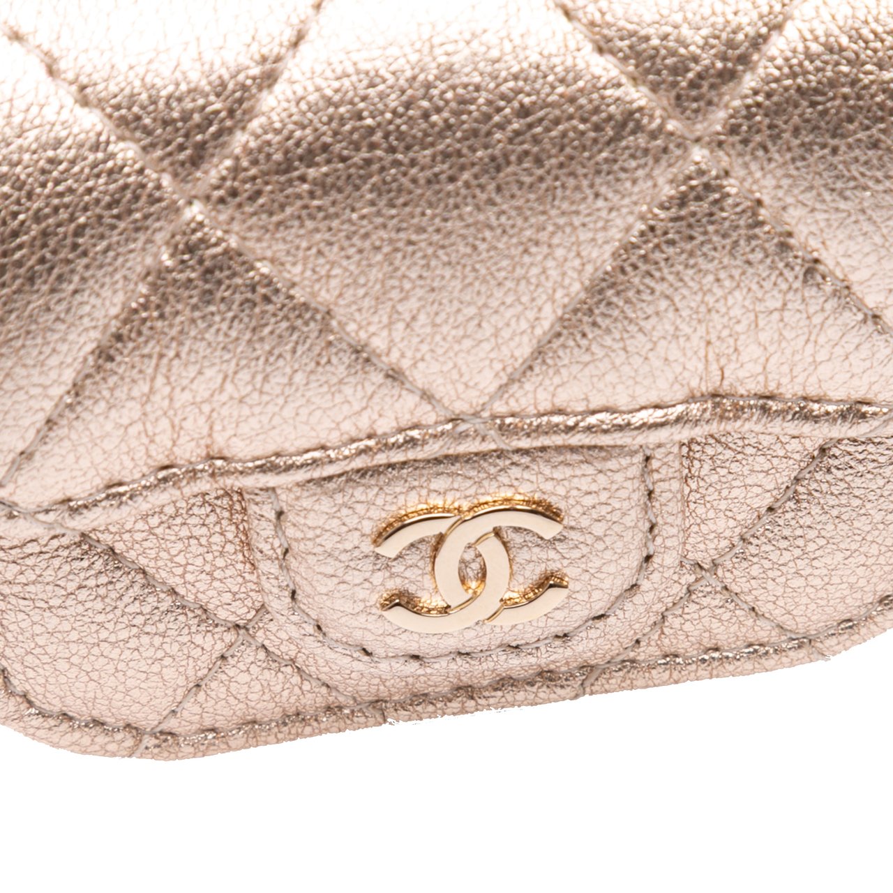 Chanel Metallic Quilted Lambskin Round Clip On Coin Purse Airpods Case Goud