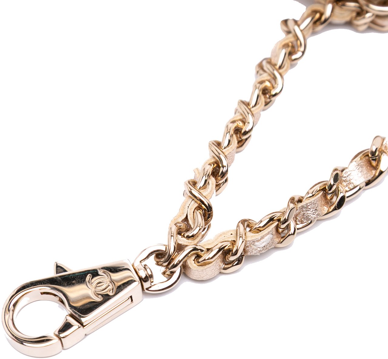 Chanel Metallic Quilted Lambskin Round Clip On Coin Purse Airpods Case Goud