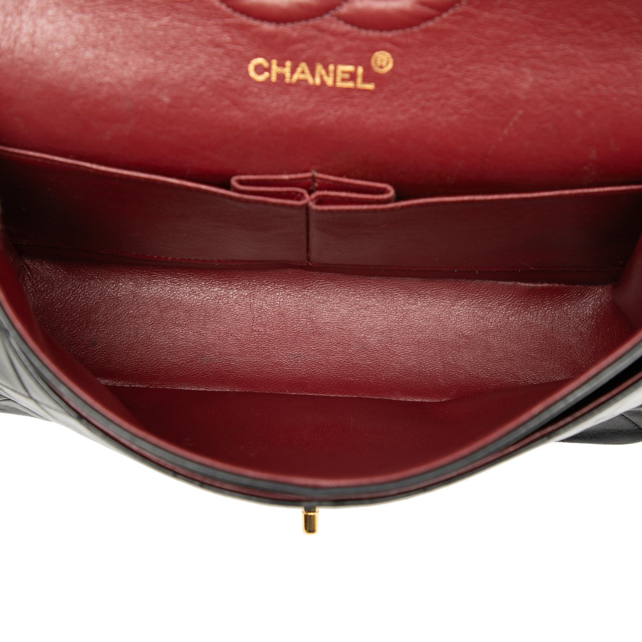 Chanel Medium Classic Lambskin Double Flap Zwart