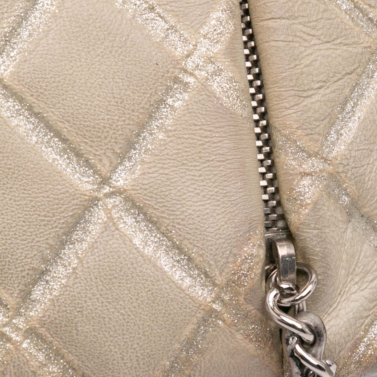 Chanel Quilted Metallic Distressed Lambskin CC Crystal Flap Bruin