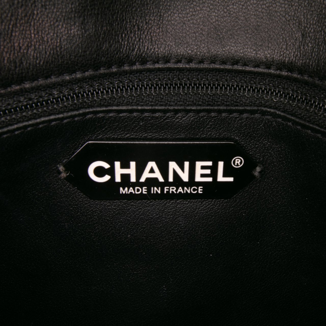 Chanel Quilted Lambskin Pagoda Accordion Flap Zwart