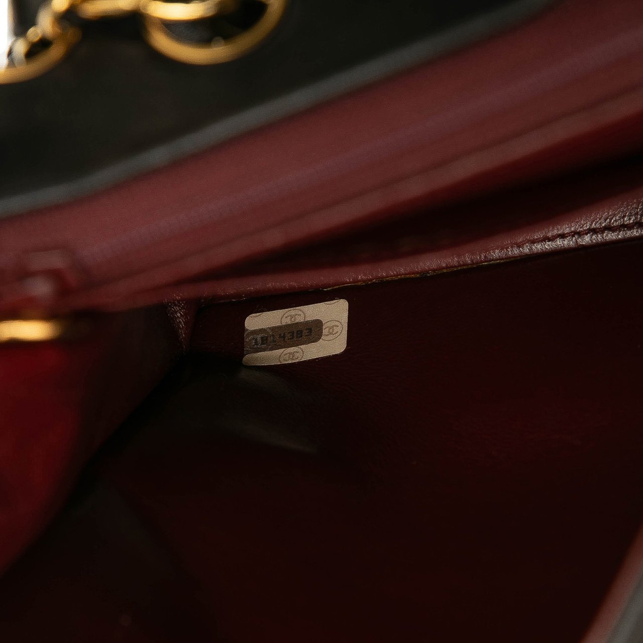 Chanel Medium Quilted Lambskin Mademoiselle Single Flap Zwart