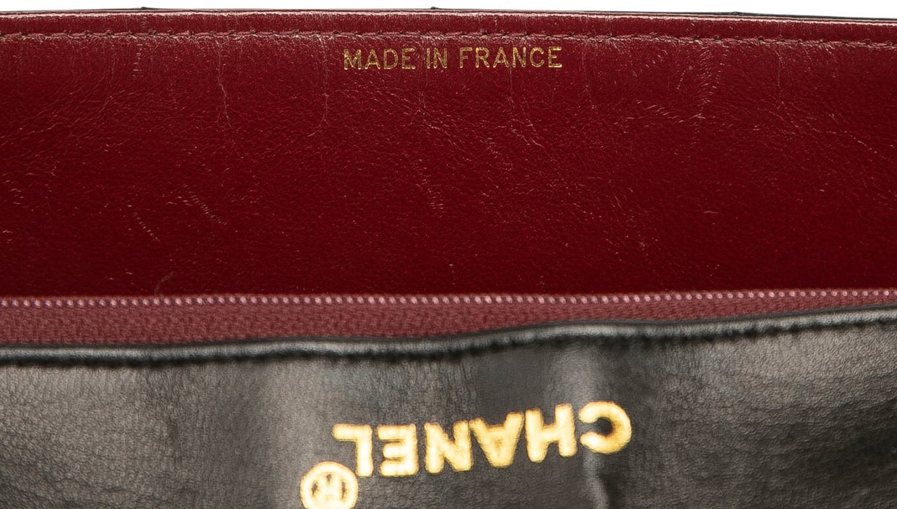 Chanel Medium Quilted Lambskin Mademoiselle Single Flap Zwart