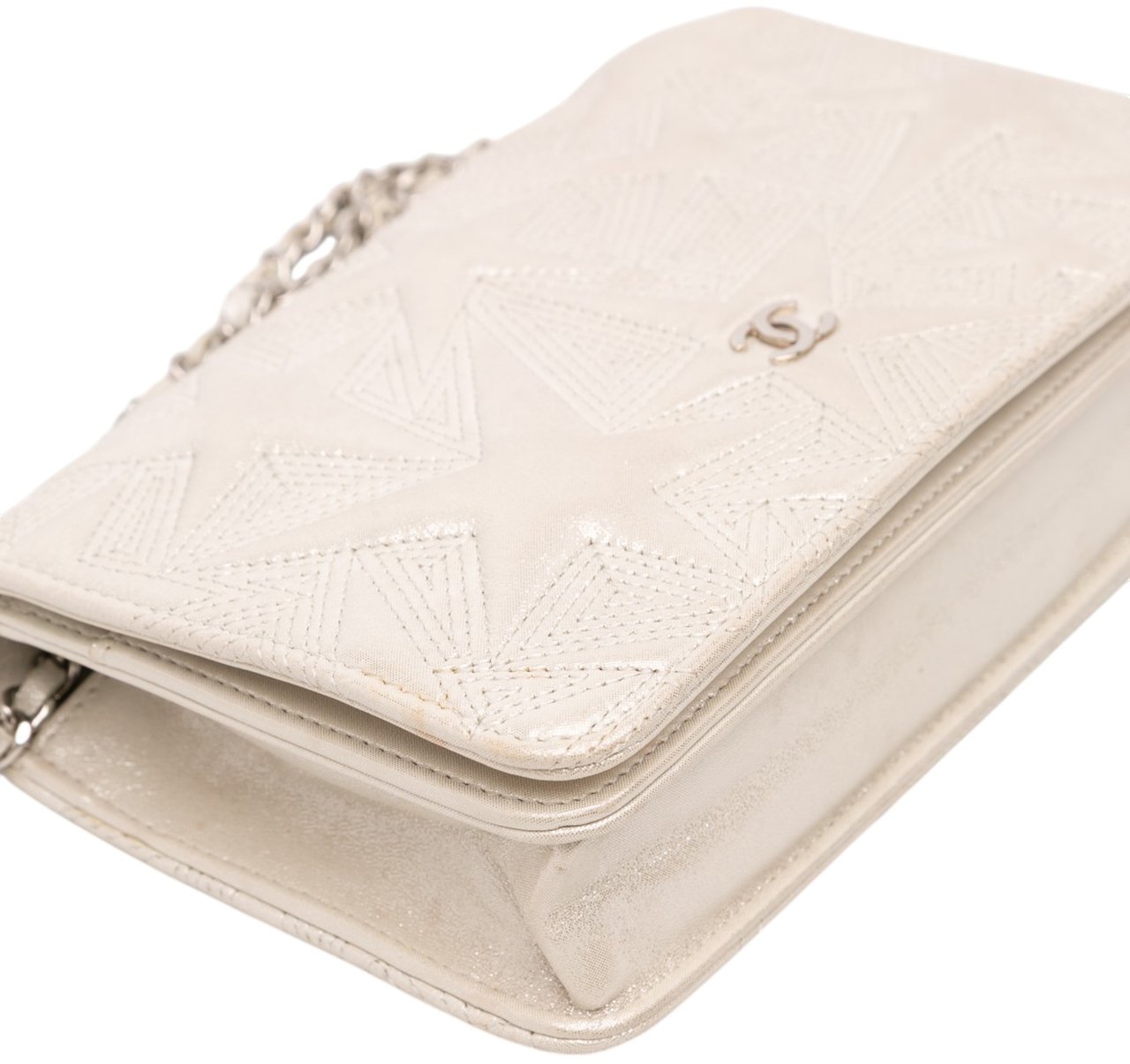Chanel Metallic Lambskin Star Embossed Wallet On Chain Zilver