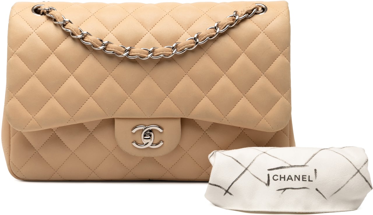 Chanel Jumbo Classic Lambskin Double Flap Bruin