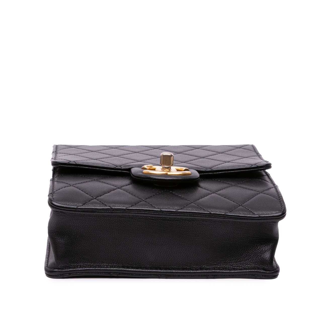 Chanel Small Lambskin Chic Pearls Flap Zwart
