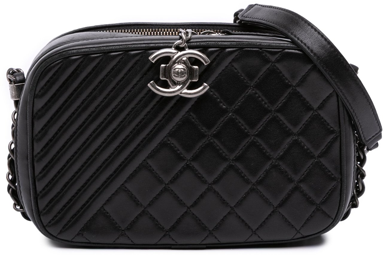 Chanel Small Quilted Lambskin Coco Boy Camera Bag Zwart
