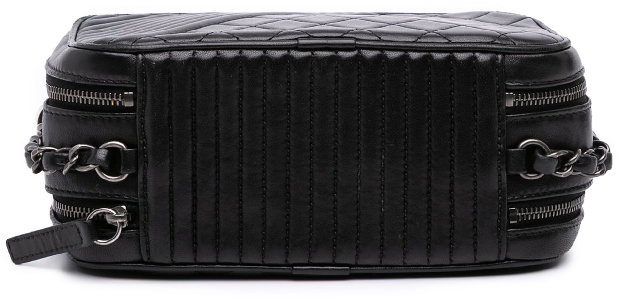 Chanel Small Quilted Lambskin Coco Boy Camera Bag Zwart