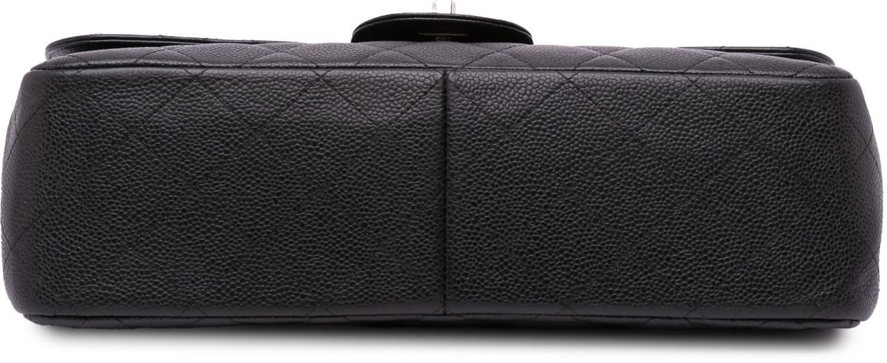 Chanel Jumbo Classic Caviar Double Flap Zwart