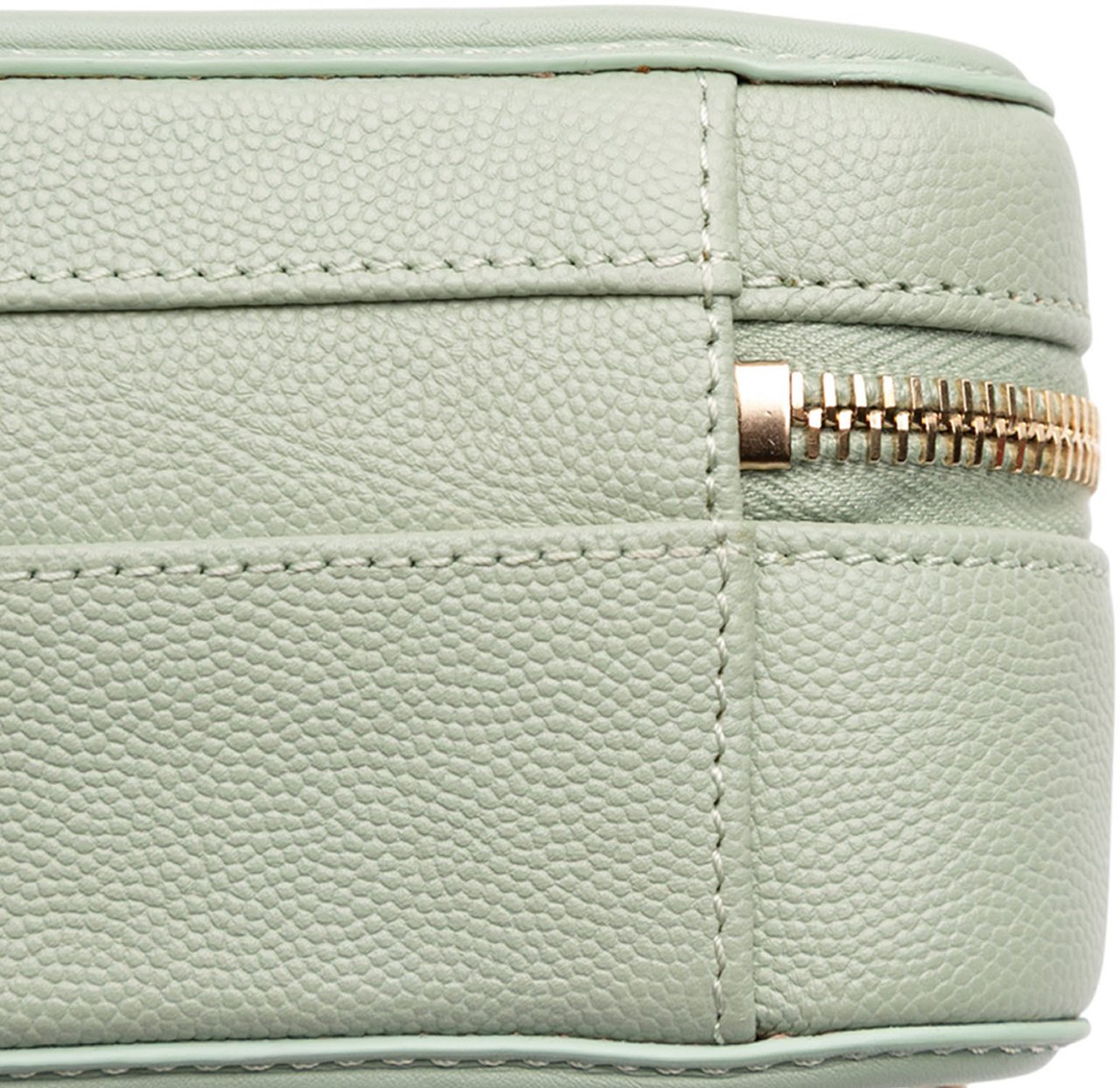 Chanel Small Caviar CC Filigree Vanity Case Groen