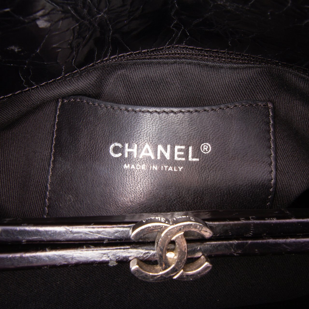 Chanel Large Aged Calfskin Just Mademoiselle Bowling Bag Zwart