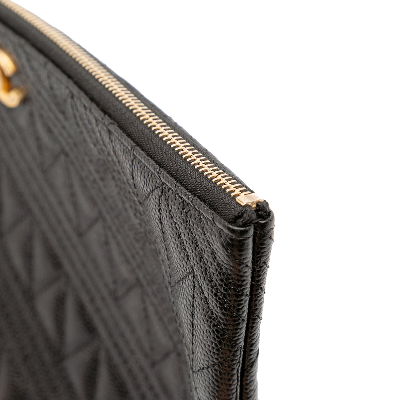 Chanel Medium Quilted Caviar O Case Clutch Zwart