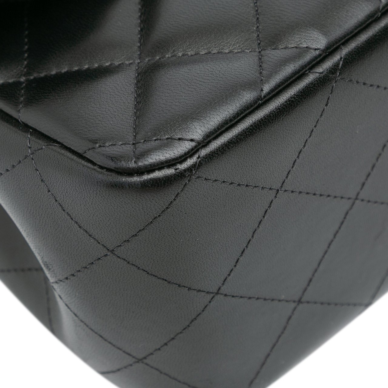 Chanel Jumbo Classic Lambskin Double Flap Zwart