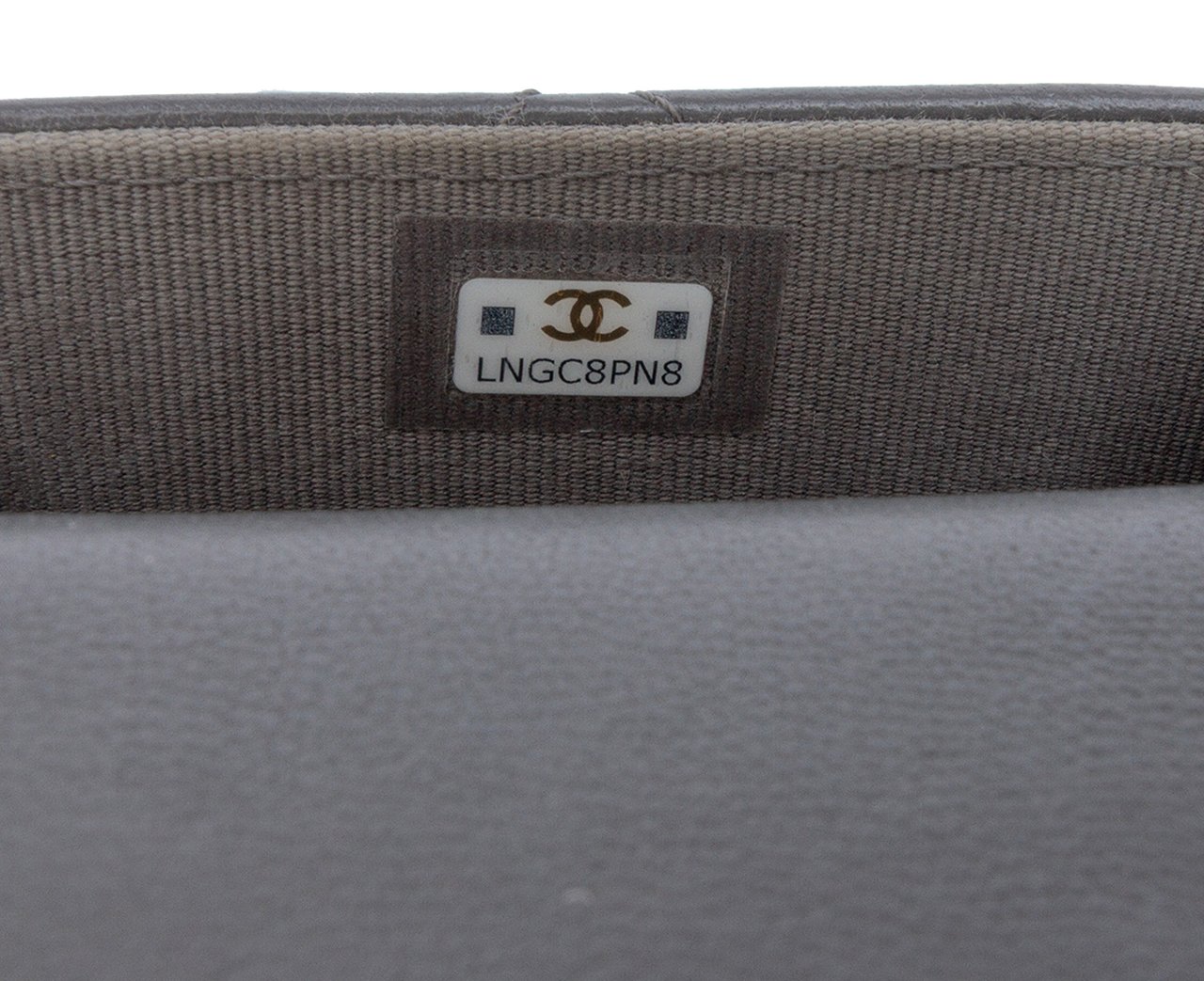 Chanel Lambskin 19 Phone Holder with Chain Grijs