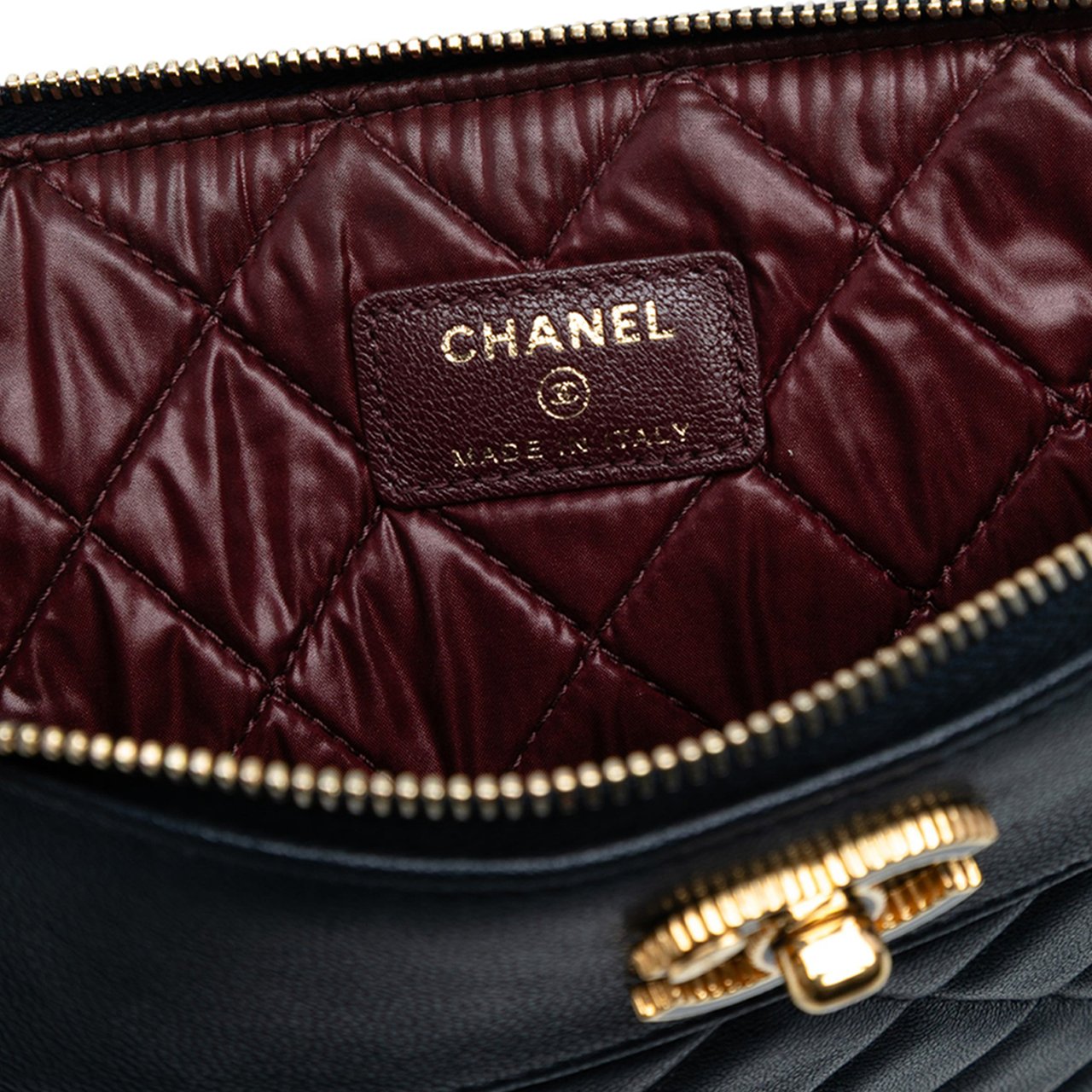 Chanel Medium Quilted Sheepskin Mademoiselle O Case Clutch Blauw