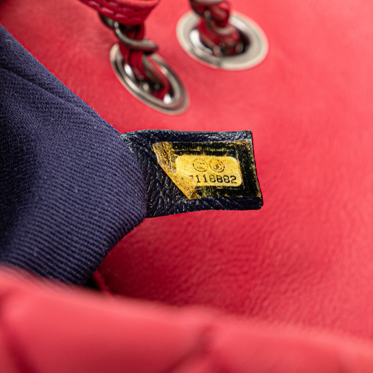 Chanel Small Iridescent Calfskin New Bubble Flap Rood