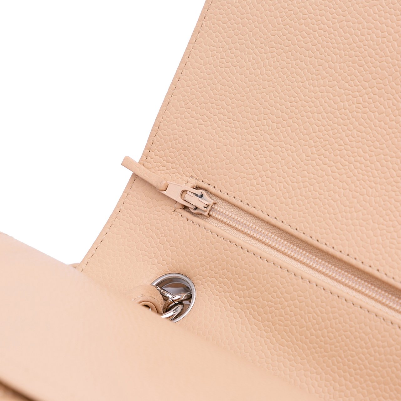 Chanel Jumbo Classic Caviar Double Flap Bruin