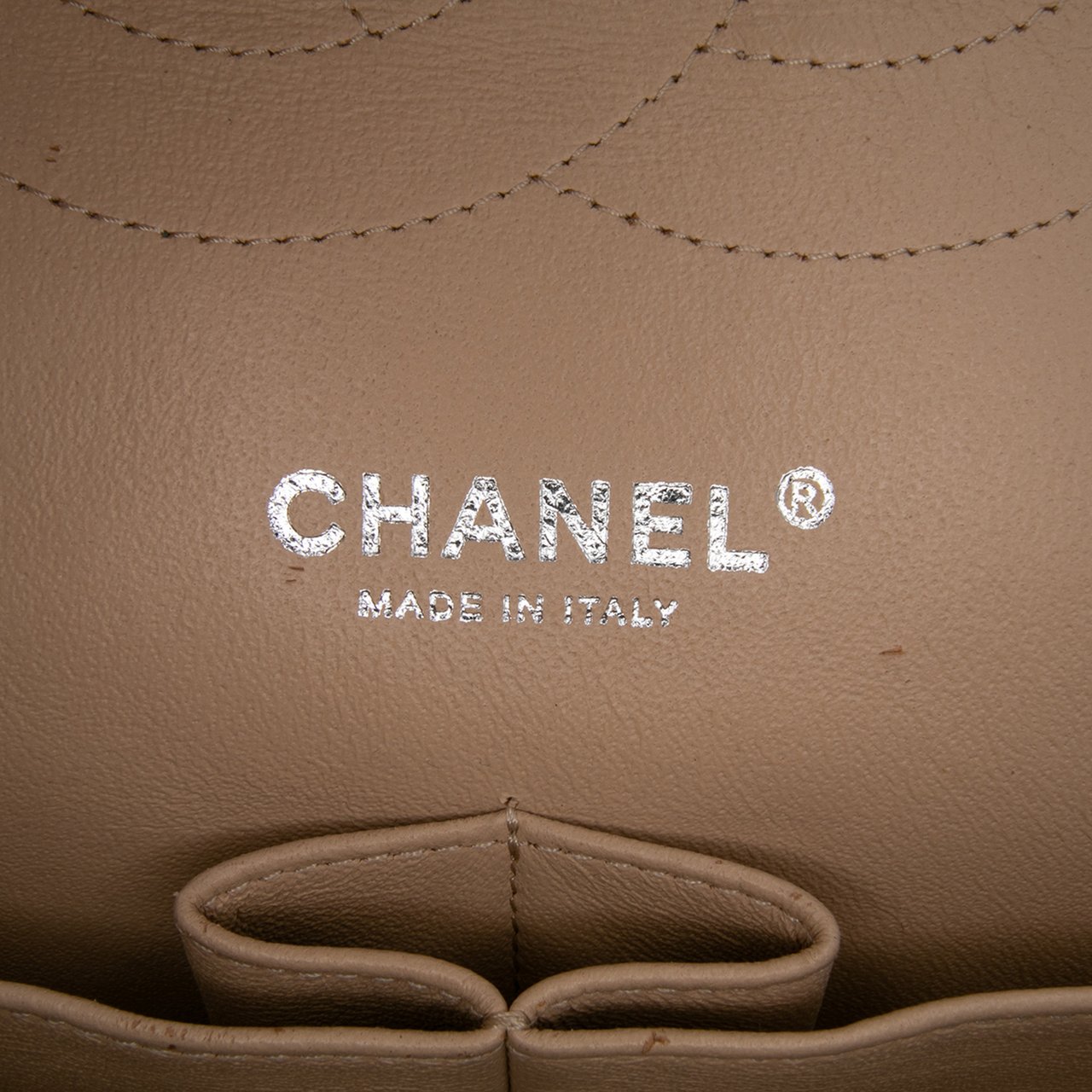 Chanel Jumbo Classic Caviar Double Flap Bruin