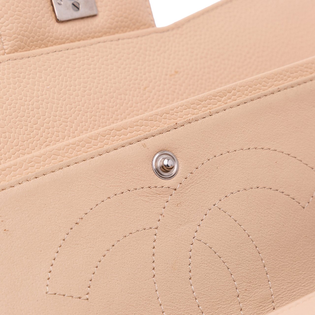 Chanel Jumbo Classic Caviar Double Flap Bruin