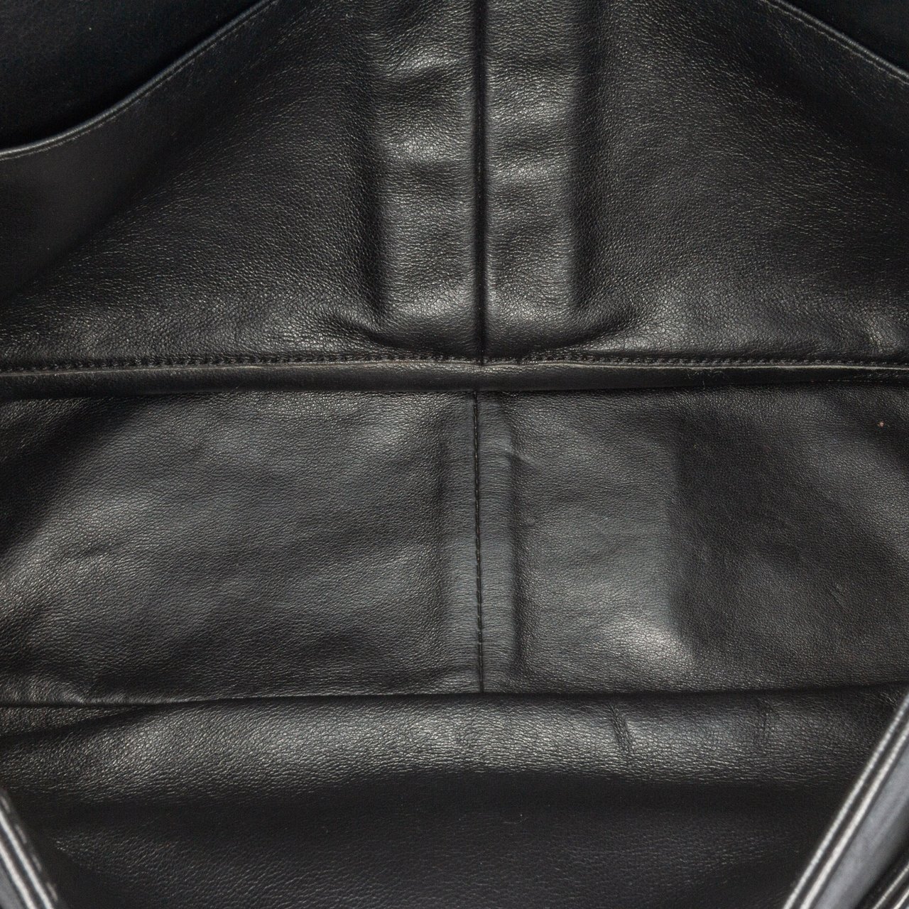 Chanel 2.55 Reissue Quilted Patent Double Flap 227 Zwart