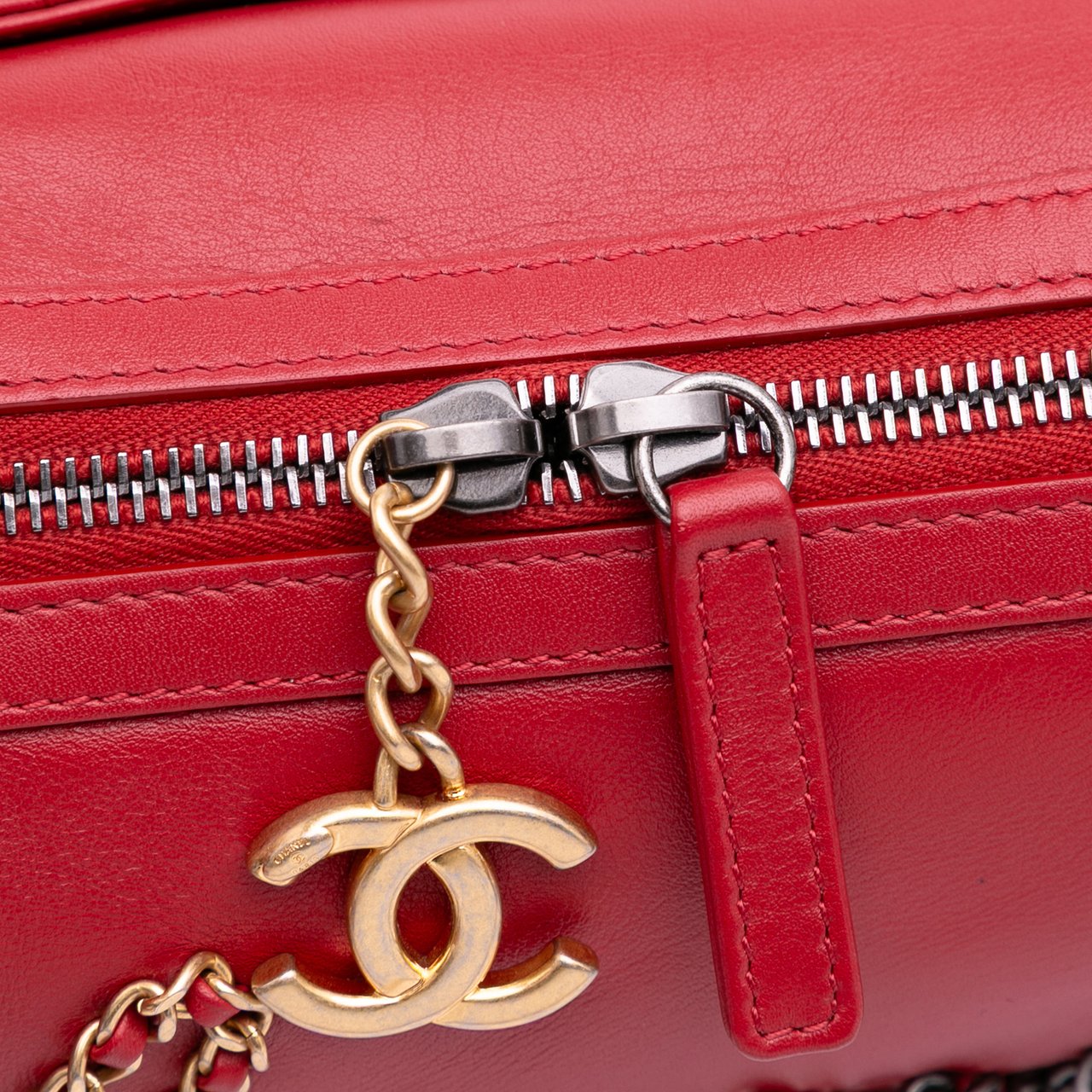 Chanel Calfskin Signature Chain 20s Bowling Bag Rood